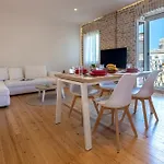 Vailato Swan White Suite